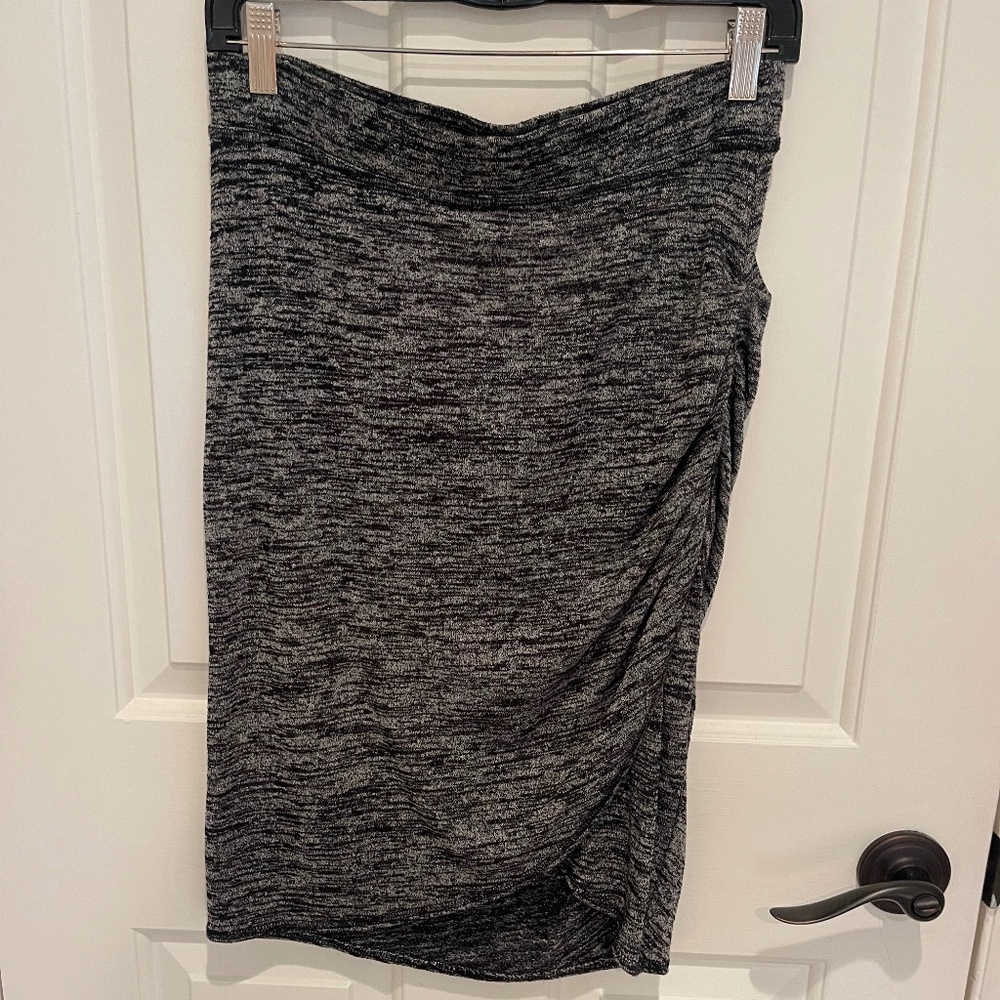Aritzia Wilfred Free knit asymmetrical skirt
